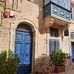 1b * Valletta